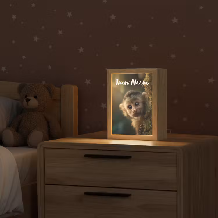 Aap - Boomstronk - Bruin Light Box met kabel (Kinderlampje) klein -sfeer1_kind