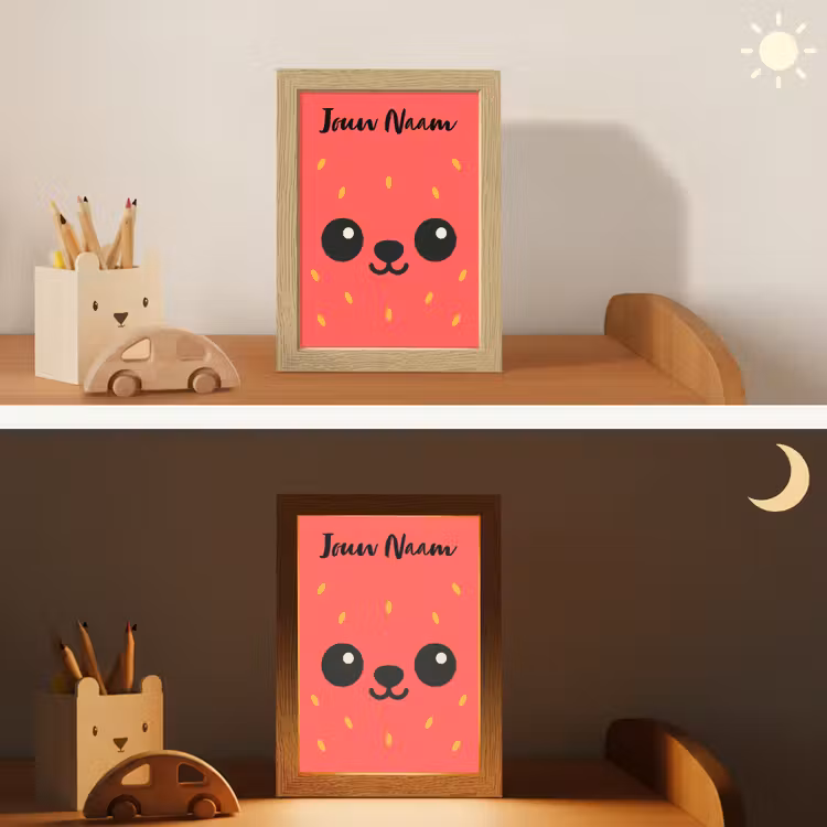 Aardbei - Gezichtje - Rood Light Box met kabel (Kinderlampje) klein -sfeer3_kind