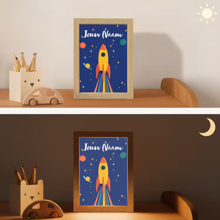 Kleurrijk - Raket - Ruimte Light Box met kabel (Kinderlampje) klein -sfeer3_kind
