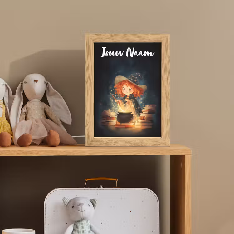 Tovenares - Meisje - Boeken - Toveren Light Box met kabel (Kinderlampje) klein -sfeer2_kind