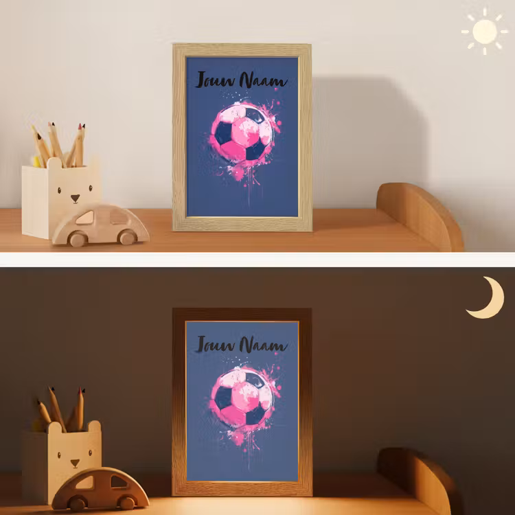 Voetbalvibes -  Verf - Roze - Blauw Light Box met kabel (Kinderlampje) klein -sfeer3_kind