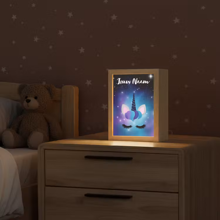 Wimpers - Eenhoorn - Sterren - Blauw Light Box met kabel (Kinderlampje) klein -sfeer1_kind