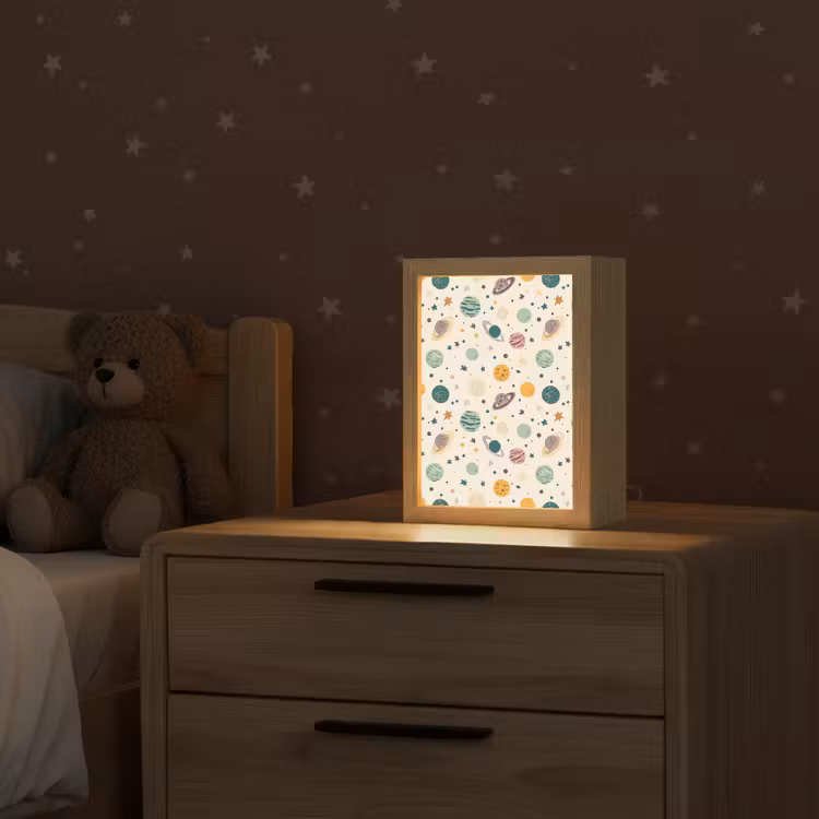 Planeten - Retro - Kleurrijk Light Box met kabel (Kinderlampje) klein 904 -sfeer1_kind