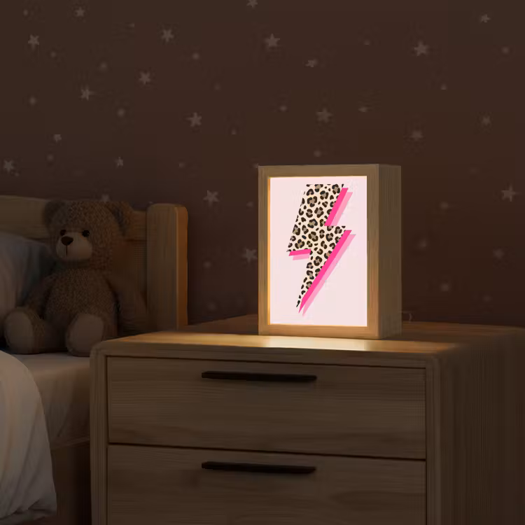 Stippen - Roze - Bliksem Light Box met kabel (Kinderlampje) klein -sfeer1_kind