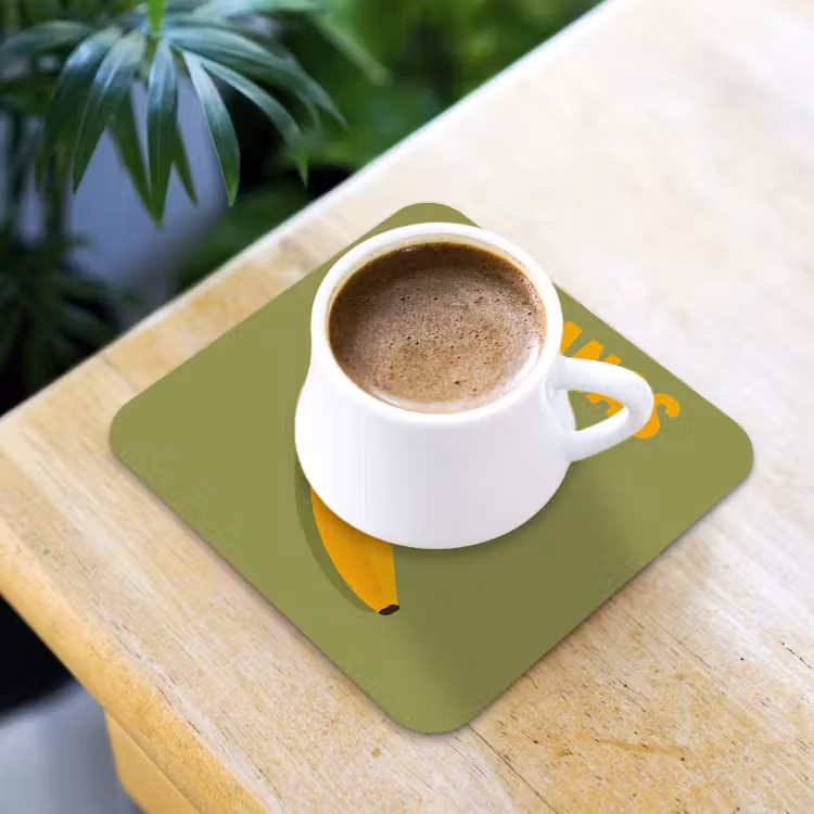 Banaan - Minimalistisch - Geel onderzetter kurk middel -sfeer5