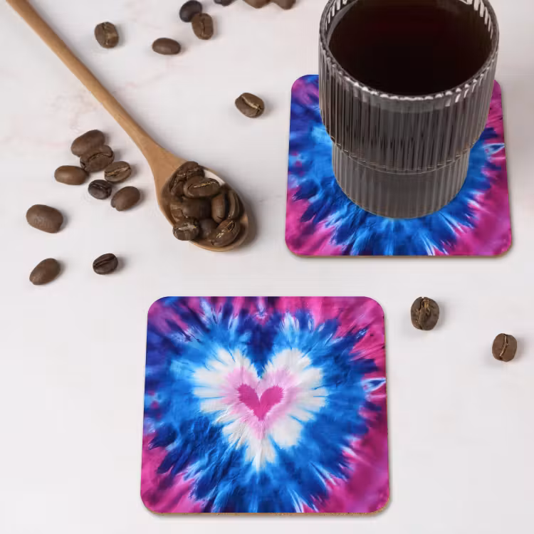 Hartvormig - Tie dye - Paars onderzetter kurk middel -sfeer2