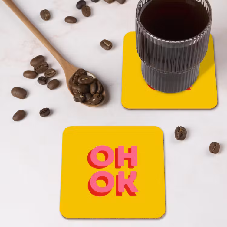 Oh ok - 3D - Geel - Roze onderzetter kurk middel -sfeer2