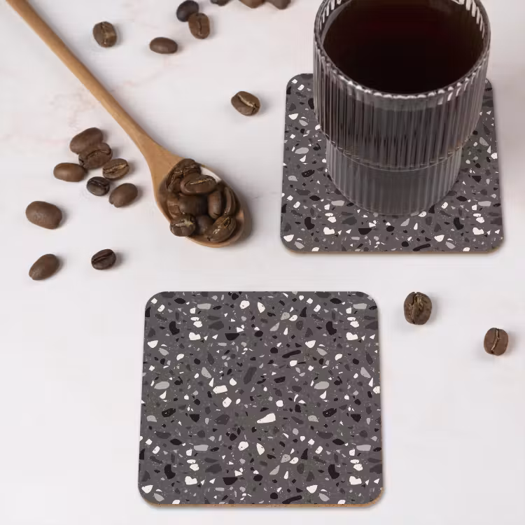 Terrazzo -  Patroon - Grijs onderzetter kurk middel 366 -sfeer2