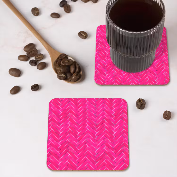 Visgraat - Wandtegel - Fuchsia - Roze onderzetter kurk middel 366 -sfeer2