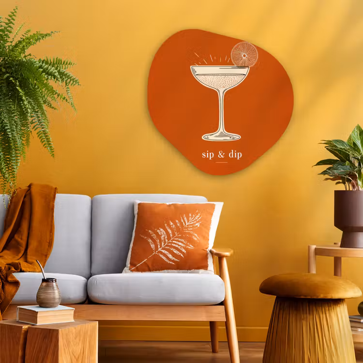Cocktail - Oranje - Zomer - Quote Wandcirkel Organisch Aluminium middel -sfeer4