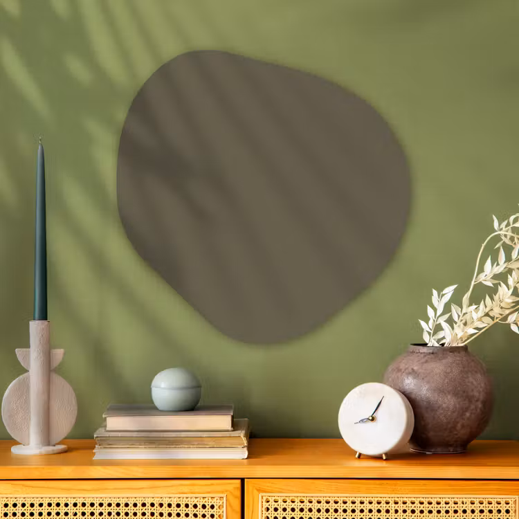 Deep - Khaki - Groen Wandcirkel Organisch Aluminium middel 851 -sfeer2