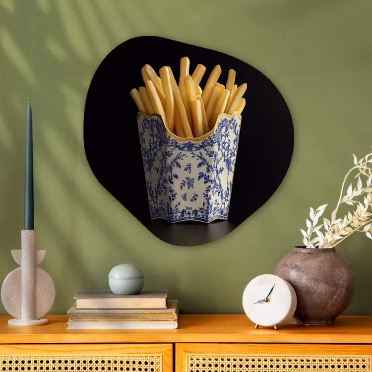Friet - Porselein - Delfts blauw - Eten Wandcirkel Organisch Aluminium middel -sfeer2