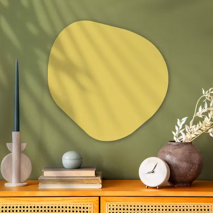 Golden - Ochre - Geel Wandcirkel Organisch Aluminium middel 851 -sfeer2