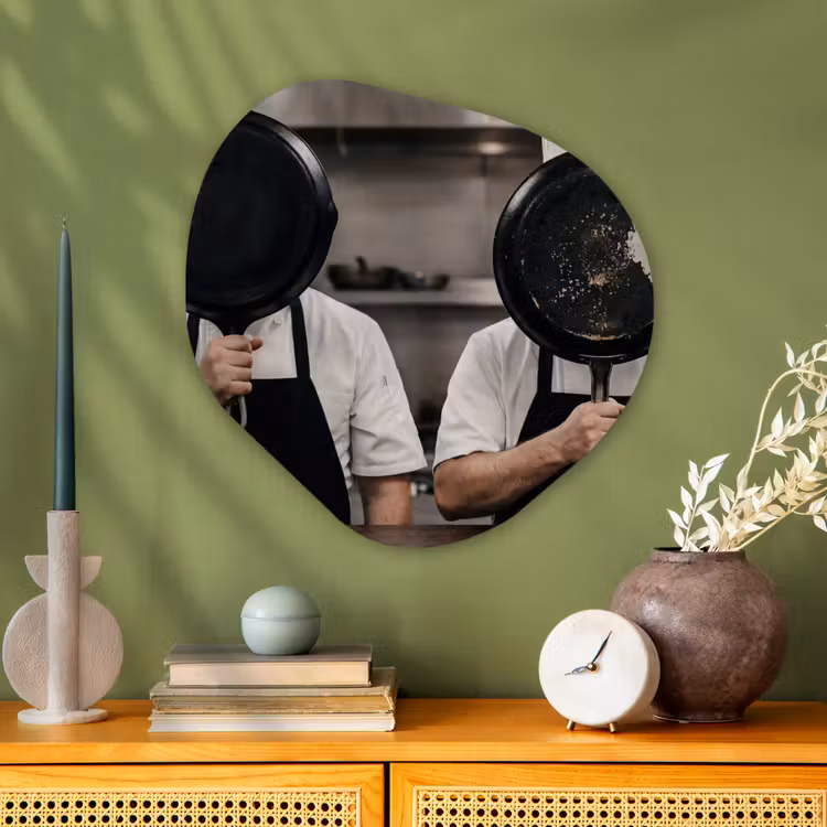 Koks - Koekenpannen - Keuken Wandcirkel Organisch Aluminium middel -sfeer2