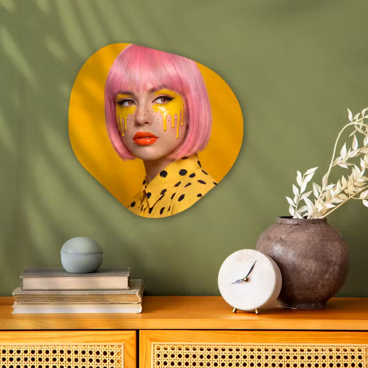 Vrouw - Portret - Abstract - Kleurrijk - Geel Wandcirkel Organisch Forex 3mm klein -sfeer2