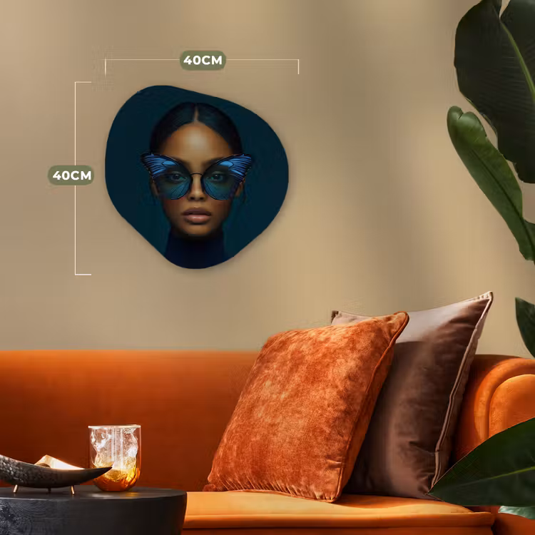 Vrouw - Vlinder - Bril - Blauw - Modern - Portret Wandcirkel Organisch Forex 3mm klein -sfeer3