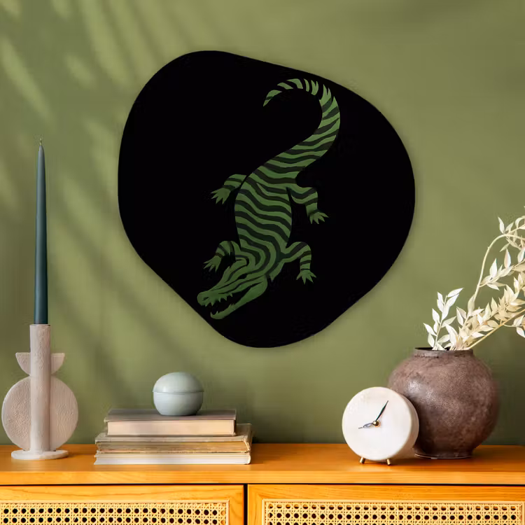 Krokodil - Groen - Tijgerachtig - Strepen Wandcirkel Organisch Plexiglas middel -sfeer2