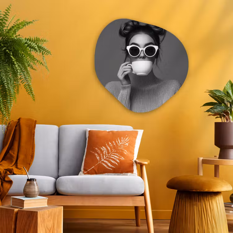 Vrouw - Koffie - Zwart - Wit Wandcirkel Organisch Plexiglas middel -sfeer4