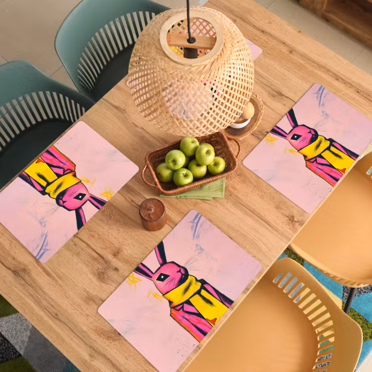 Abstract - Konijn - Sjaal - Geel Placemat vinyl groot -zzsfeer5_Kitchenyeah-website
