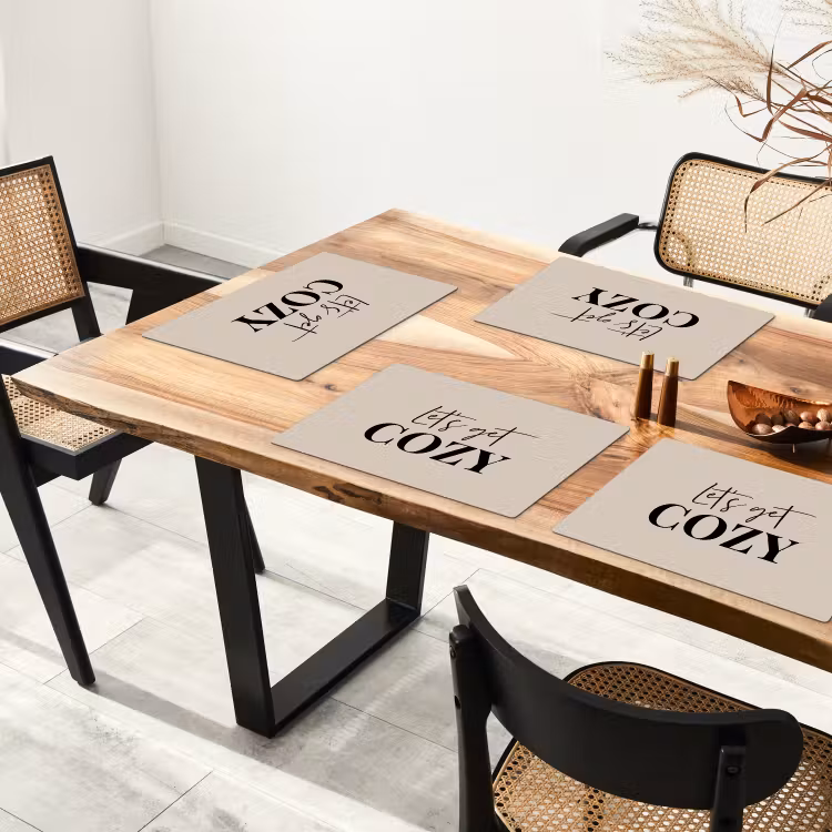 Beige - Winter - Quote - Cozy Placemat vinyl groot -zzsfeer4_Kitchenyeah-website