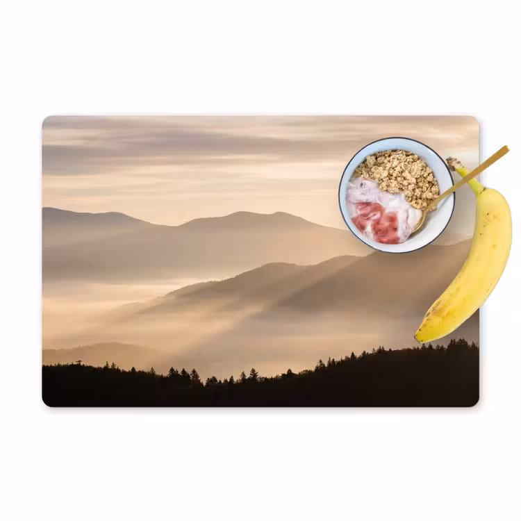 Bergen - Mist - Zonnestralen Placemat vinyl groot -zzzproduct_Kitchenyeah-website