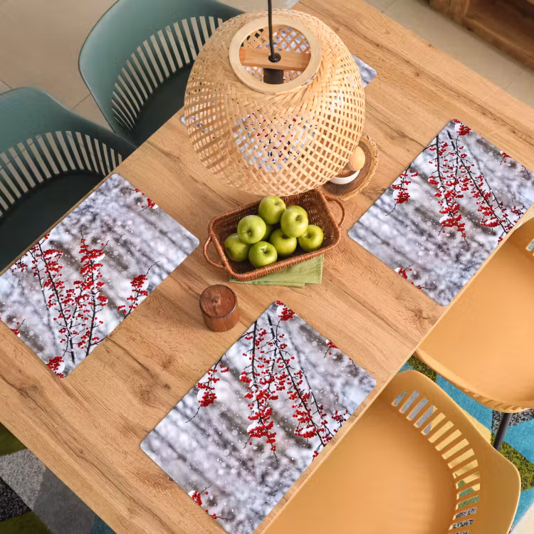Bessen - Takken - Sneeuw - Winter - Kleurrijk Placemat vinyl groot -zzsfeer5_Kitchenyeah-website