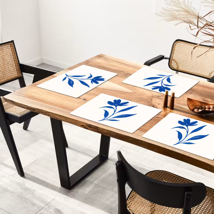 Bloem - Blaadjes - Minimalistisch - Blauw Placemat vinyl groot -zzsfeer4_Kitchenyeah-website