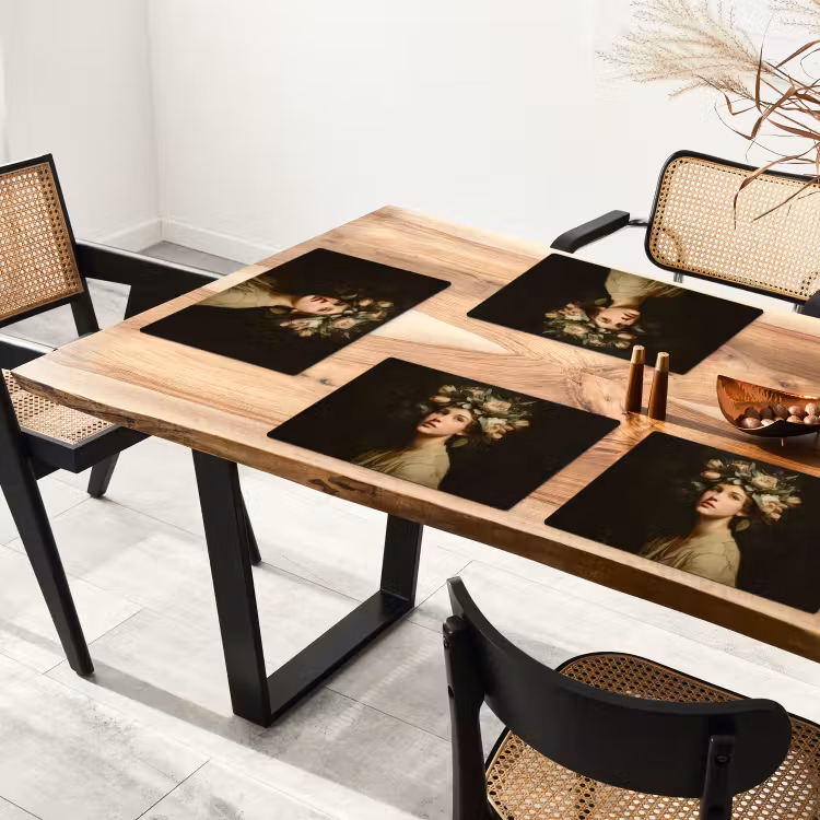 Bloemenstilte - Vrouw - Portret Placemat vinyl groot -zzsfeer4_Kitchenyeah-website