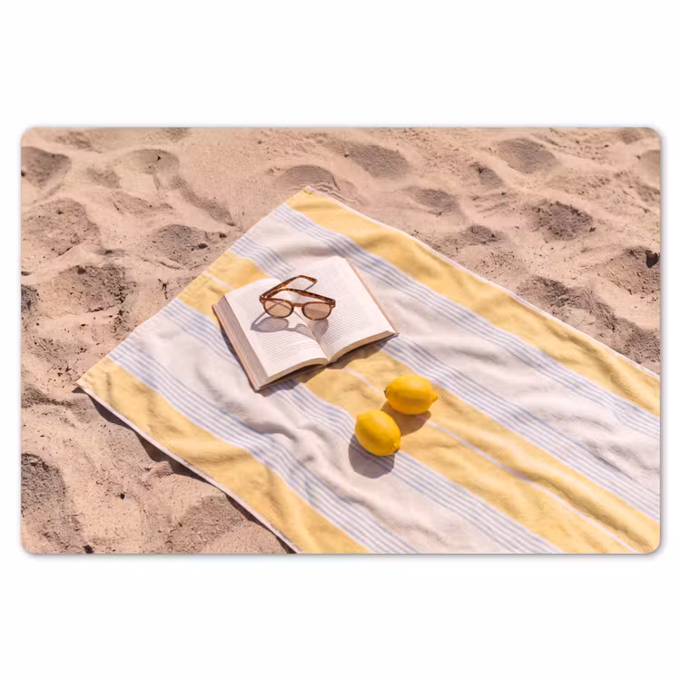 Boek - Zonnebril - Strand - Zomer - Geel Placemat vinyl groot -zzsfeer1_Kitchenyeah-website