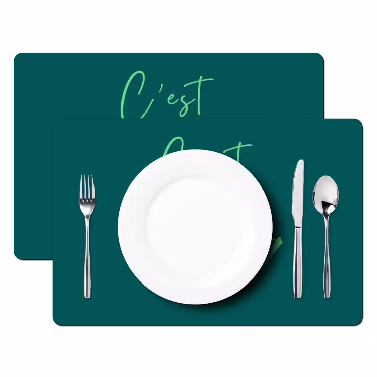 c'est la fucking vie - Groen - Handgeschreven Placemat vinyl groot -zzsfeer2_Kitchenyeah-website