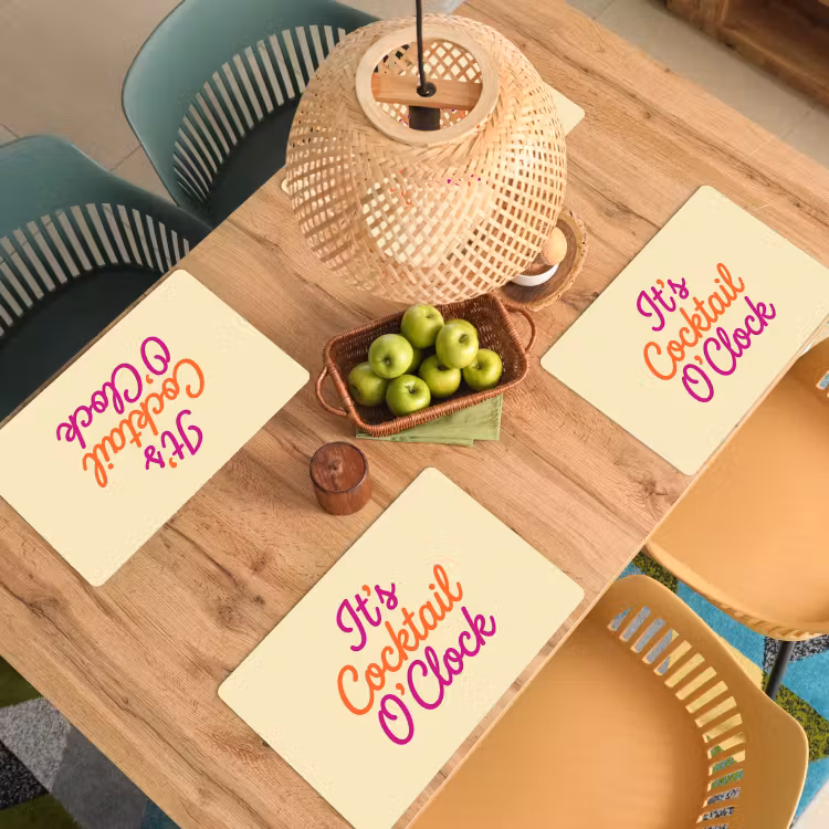 Cocktail O'Clock - Geel - Retro Placemat vinyl groot -zzsfeer5_Kitchenyeah-website