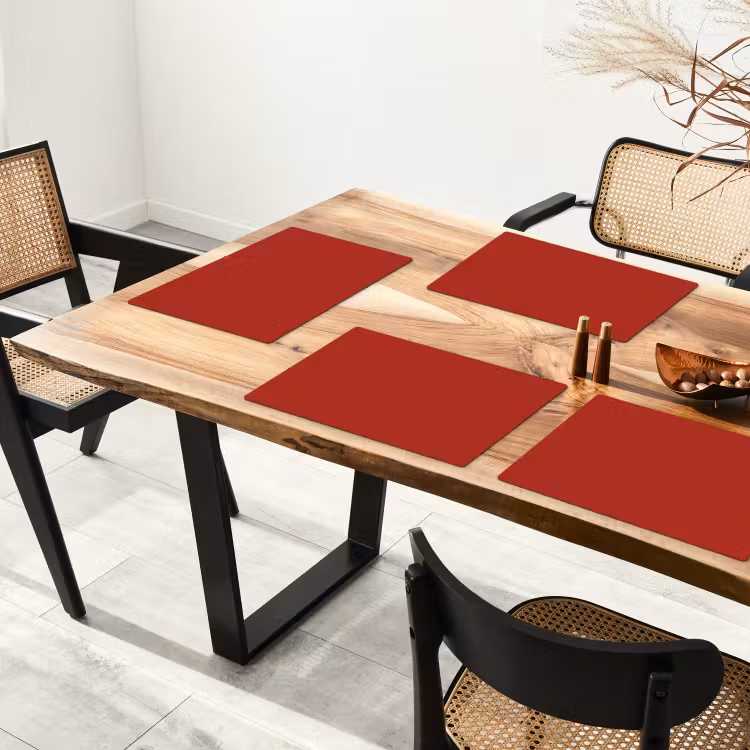 Deep - Crimson - Rood Placemat vinyl groot 368 -zzsfeer4_Kitchenyeah-website