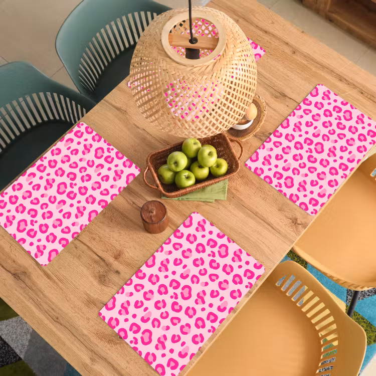 Dierenprint - Patroon - Abstract - Modern - Roze Placemat vinyl groot -zzsfeer5_Kitchenyeah-website
