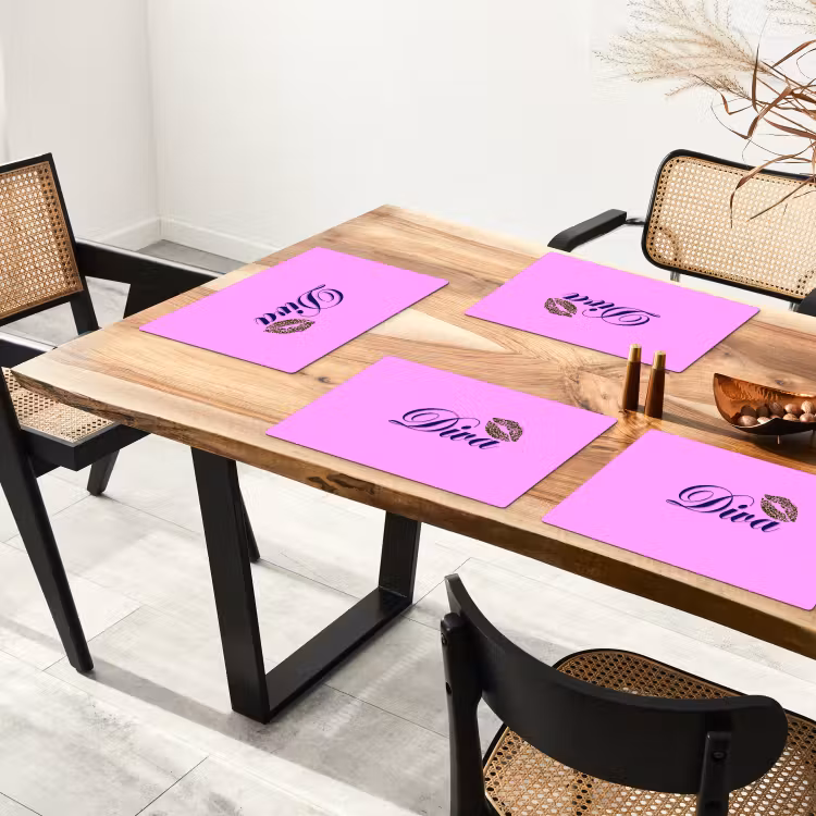 Diva - Lip - Panterprint - Roze Placemat vinyl groot -zzsfeer4_Kitchenyeah-website