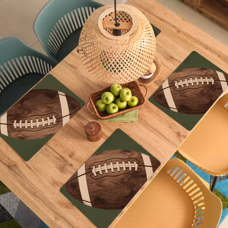 Football - Hout - Sport - Groen Placemat vinyl groot -zzsfeer5_Kitchenyeah-website