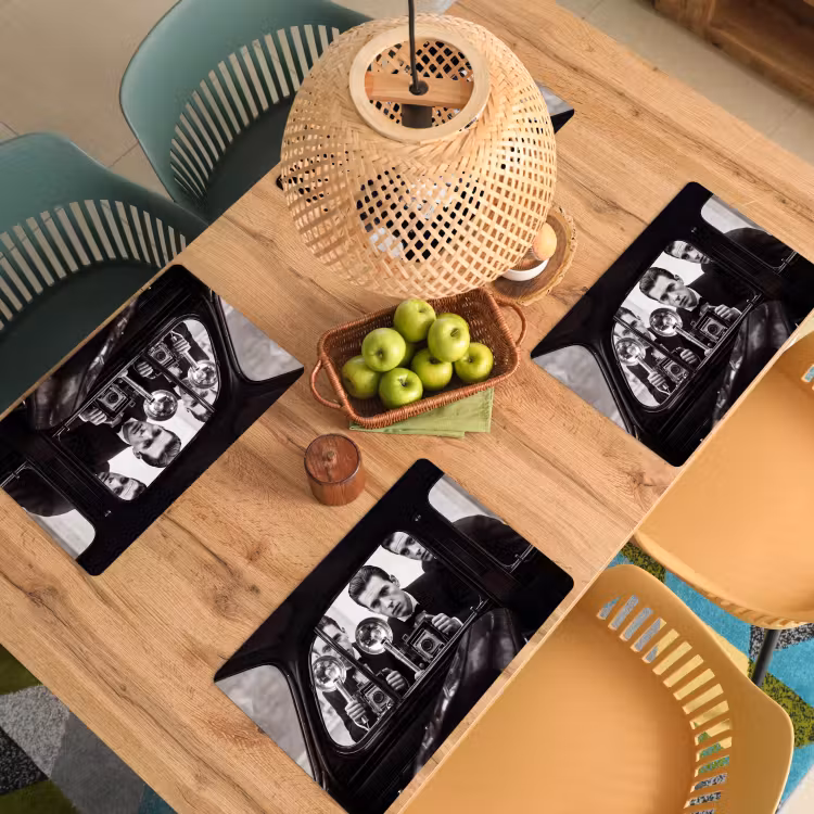 Fotograaf - Camera - Vintage - Journalistiek - Zwart-wit Placemat vinyl groot -zzsfeer5_Kitchenyeah-website
