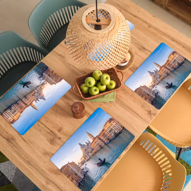 Gondel - Venetië - Kanaal - Stadsgezicht - Avondlicht Placemat vinyl groot -zzsfeer5_Kitchenyeah-website