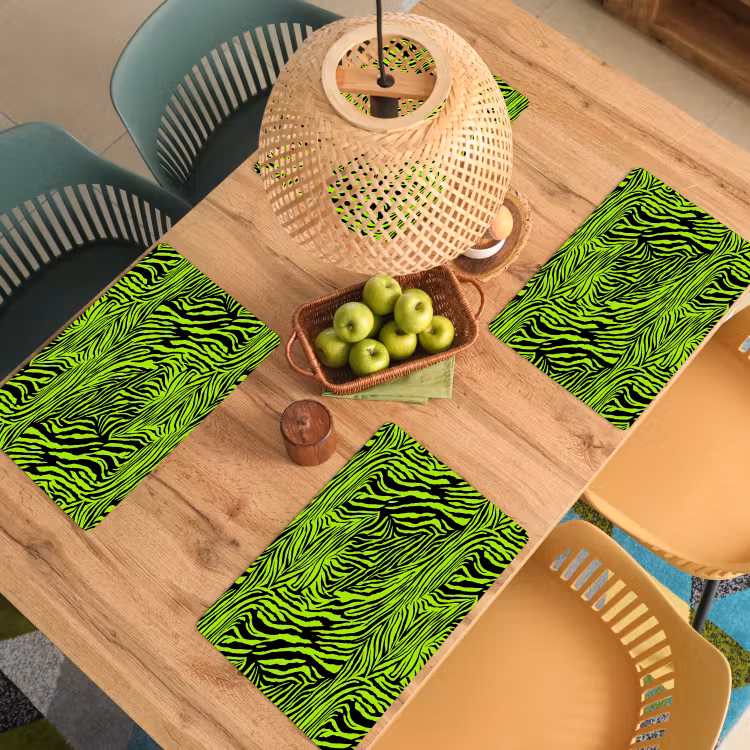 Groen - Zwart - Zebra Placemat vinyl groot 368 -zzsfeer5_Kitchenyeah-website