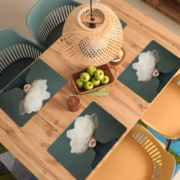 Hoed - Vrouw - Beige Placemat vinyl groot -zzsfeer5_Kitchenyeah-website