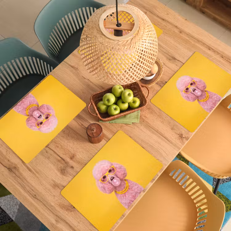 Hond - Kauwgum - Dieren - Modern - Roze Placemat vinyl groot -zzsfeer5_Kitchenyeah-website