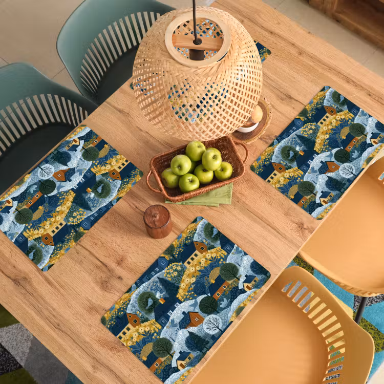 Huisjes - Bloemen - Patroon - Geel - Blauw Placemat vinyl groot 368 -zzsfeer5_Kitchenyeah-website