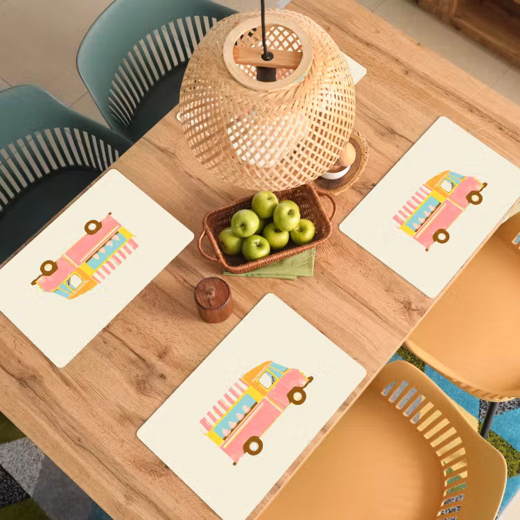 Ijskar - Retro - Softijsjes - Roze Placemat vinyl groot -zzsfeer5_Kitchenyeah-website