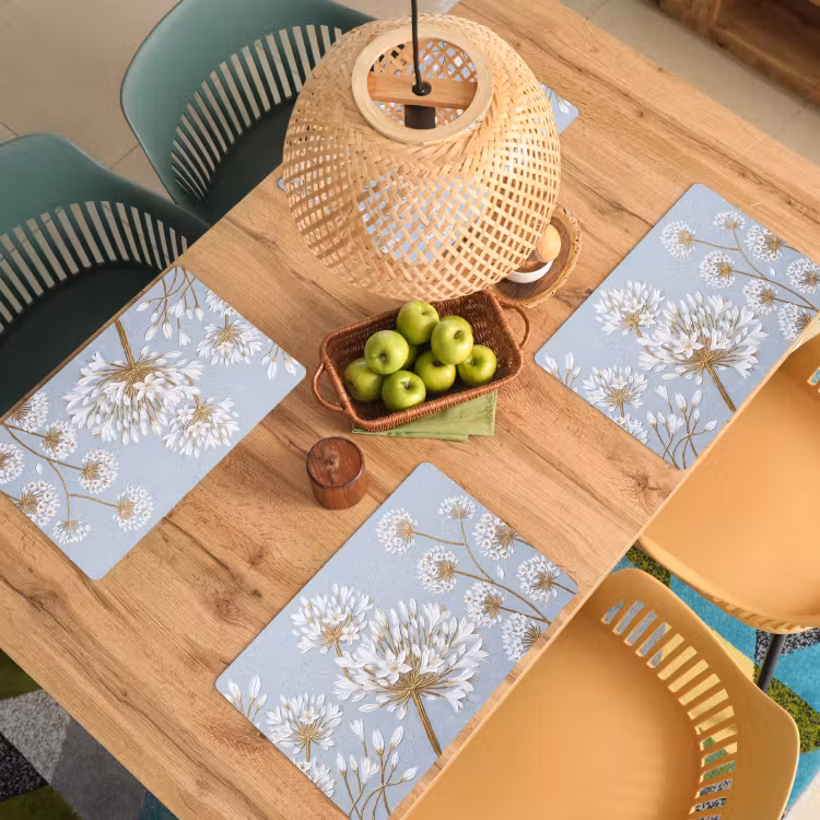 Illustratie - Bloemen - Blauw Placemat vinyl groot -zzsfeer5_Kitchenyeah-website