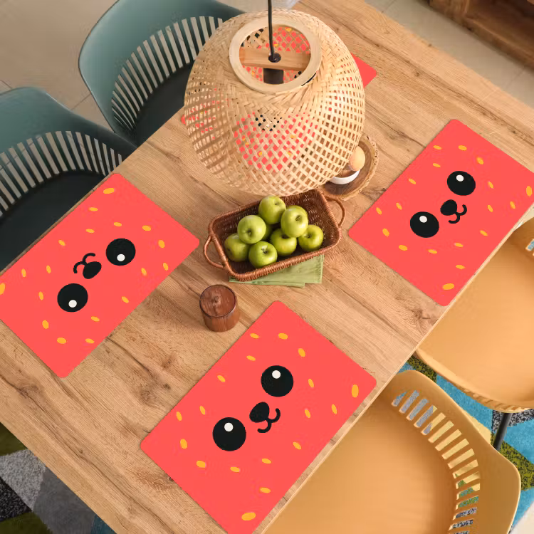 Kat - Aardbei - Cartoon Placemat vinyl groot -zzsfeer5_Kitchenyeah-website