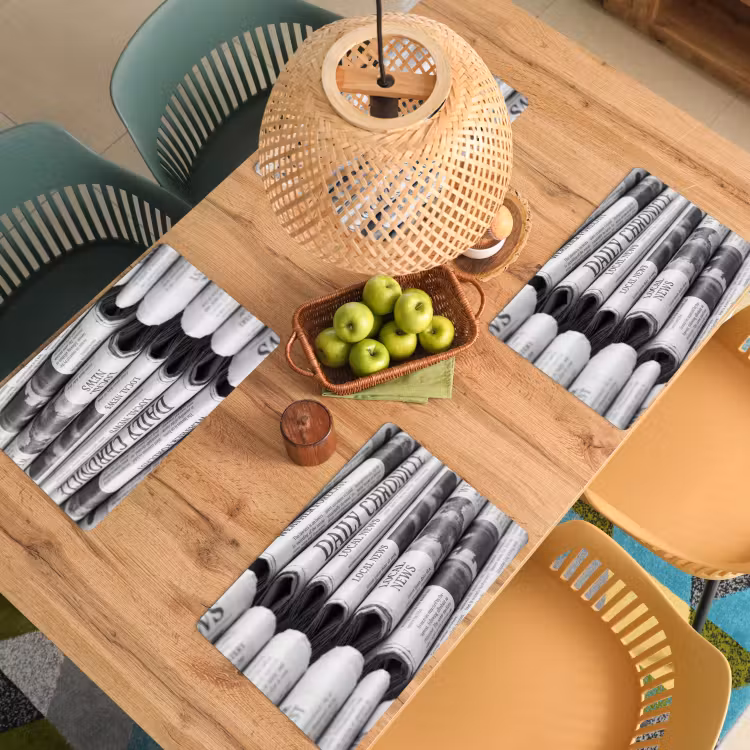 Krant - Stapel - Nieuws - Zwart-wit - Media Placemat vinyl groot -zzsfeer5_Kitchenyeah-website