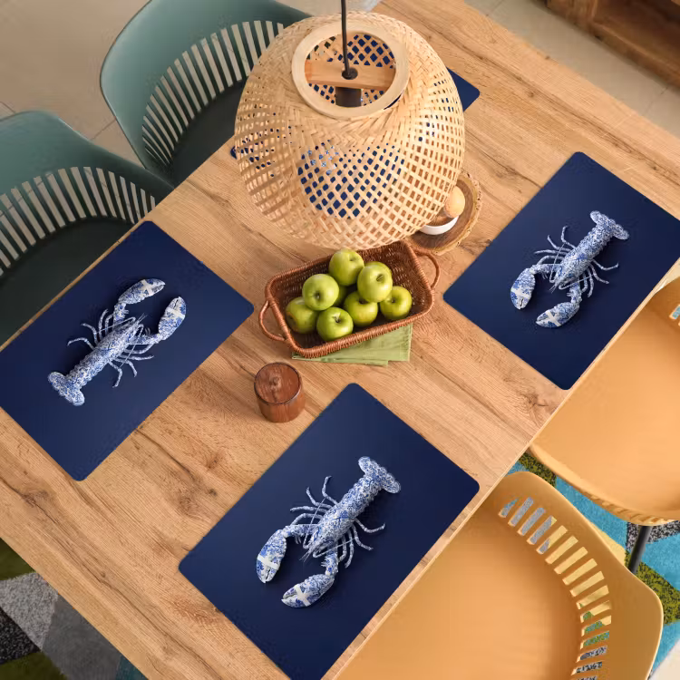 Kreeft - Porselein - Delfts - Blauw Placemat vinyl groot -zzsfeer5_Kitchenyeah-website