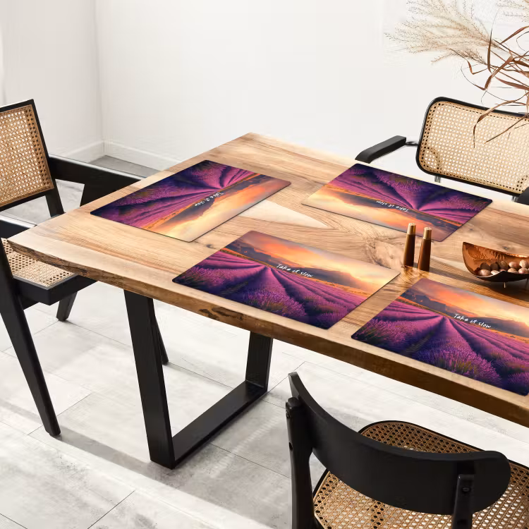 Lavendelveld - Quote - Zonsondergang Placemat vinyl groot -zzsfeer4_Kitchenyeah-website