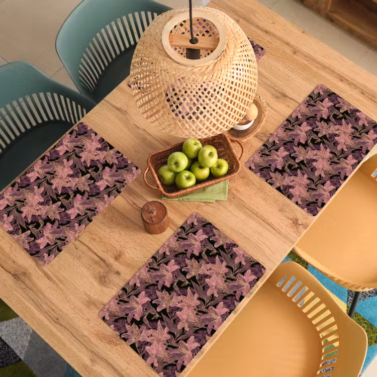 Lelies - Patroon - Paars - Goud Placemat vinyl groot 368 -zzsfeer5_Kitchenyeah-website
