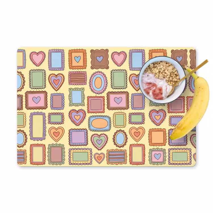 Lijst - Patroon - Hart - Speels - Kleurrijk Placemat vinyl groot -zzzproduct_Kitchenyeah-website