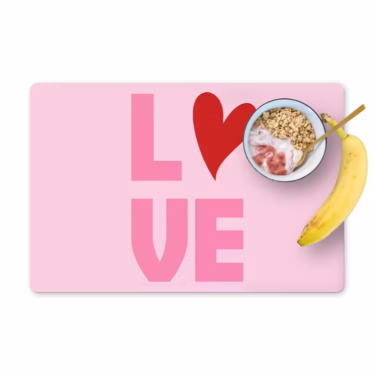 Love - Roze - Hart - Valentijn Placemat vinyl groot -zzzproduct_Kitchenyeah-website